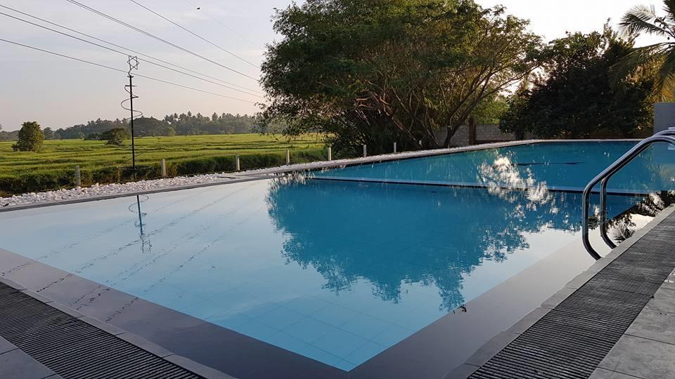 Grand Riverine Bed & Breakfast Kotugoda Luaran gambar
