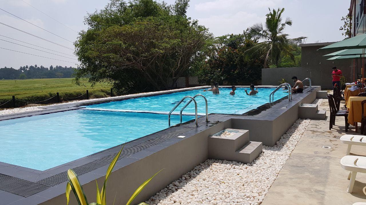 Grand Riverine Bed & Breakfast Kotugoda Luaran gambar